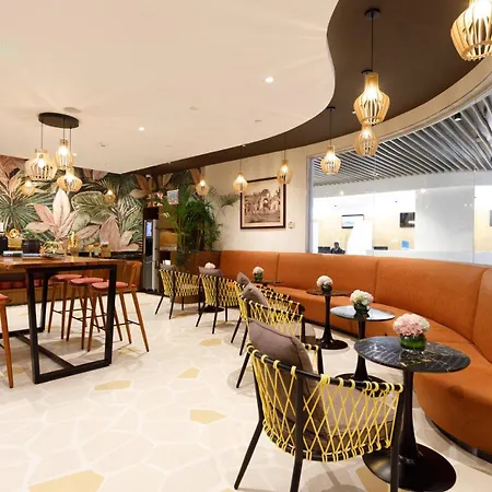 080 Transit Hotel, T2-3